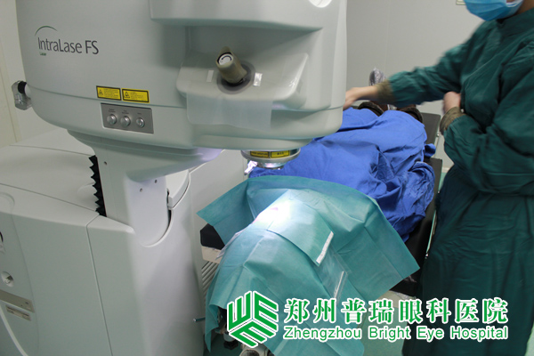 別擔心，近視手術安心*